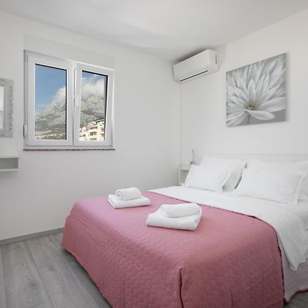Sea View Apartments Dammi With Free Parking Makarska Dış mekan fotoğraf