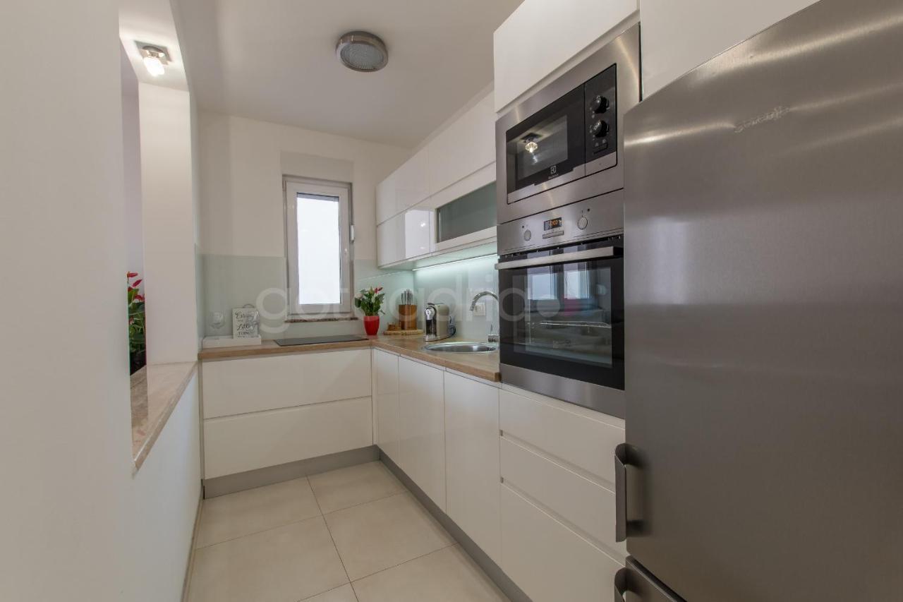 Sea View Apartments Dammi With Free Parking Makarska Dış mekan fotoğraf