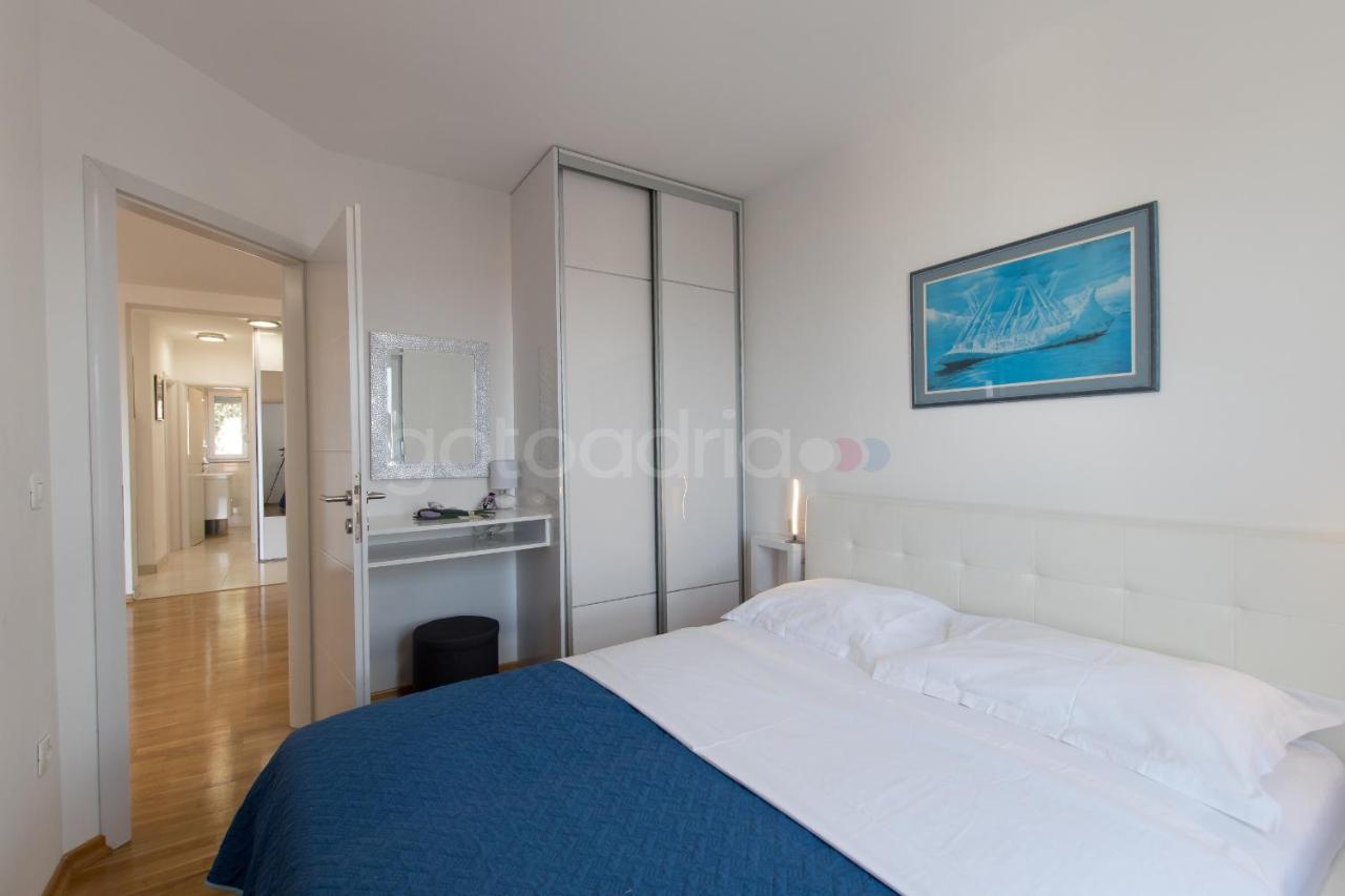 Sea View Apartments Dammi With Free Parking Makarska Dış mekan fotoğraf