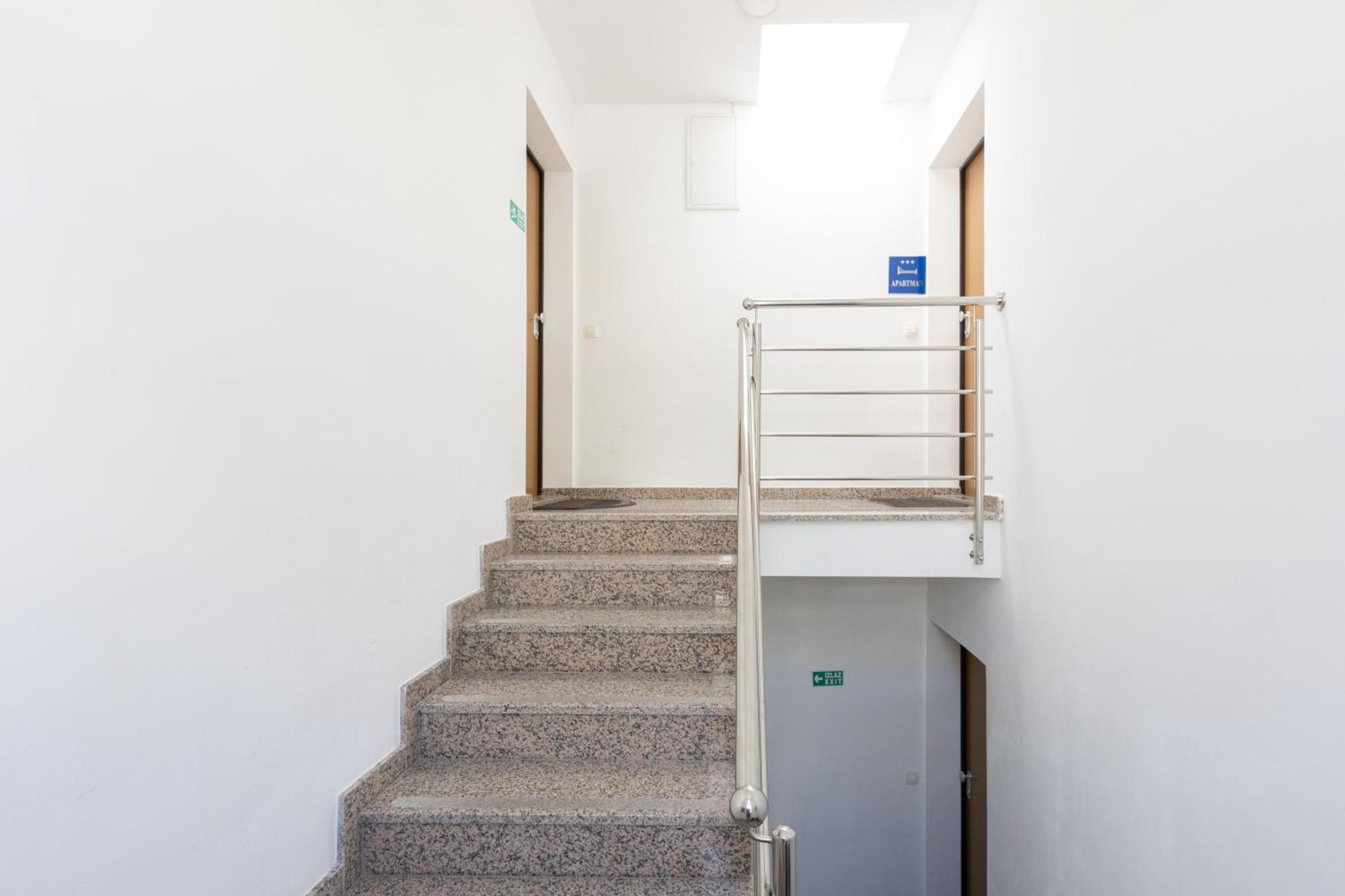 Sea View Apartments Dammi With Free Parking Makarska Dış mekan fotoğraf